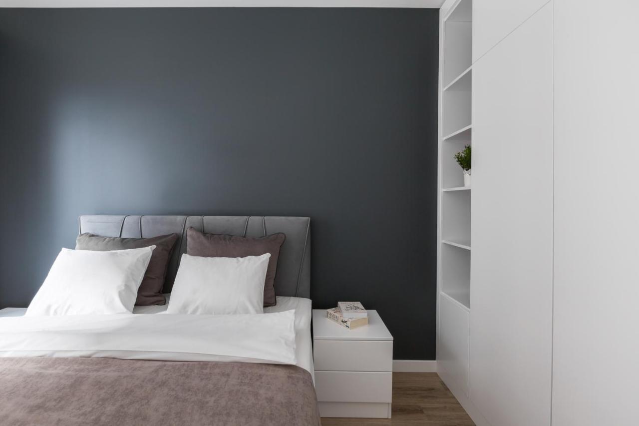 Luksusowy Apartament Przy Targach พอซนาน ภายนอก รูปภาพ