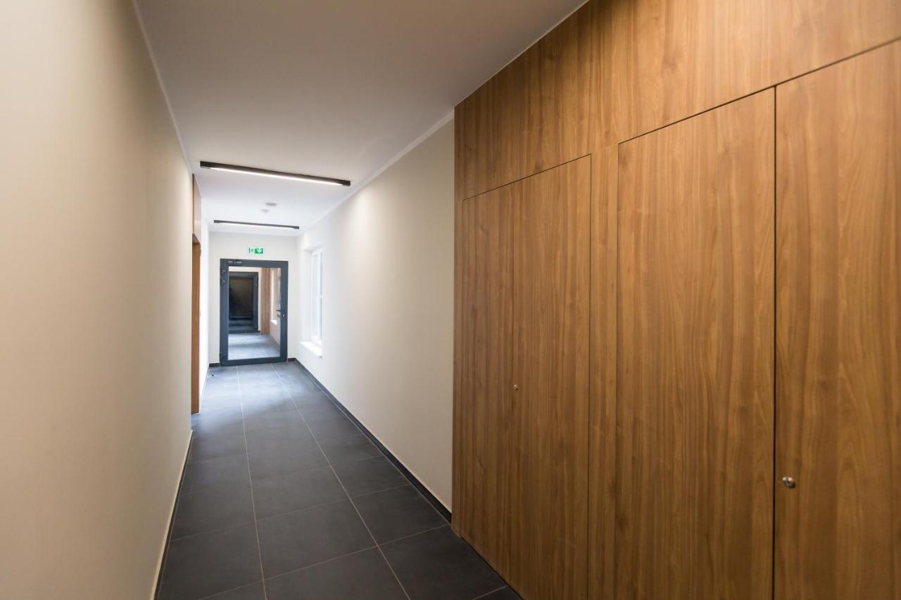Luksusowy Apartament Przy Targach พอซนาน ภายนอก รูปภาพ
